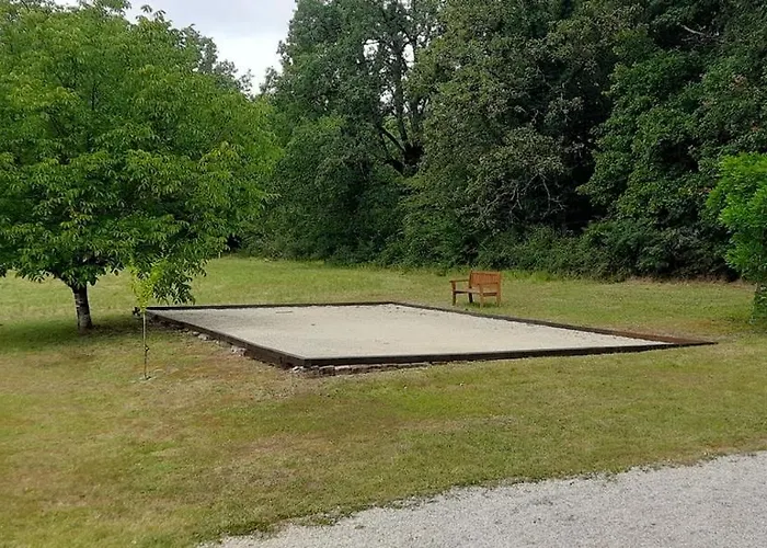 Le Bos De Montassot * Savignac-les-Églises